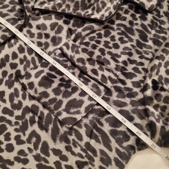 Donna Karan pajama set velour leopard print Size Large - Picture 3 of 13